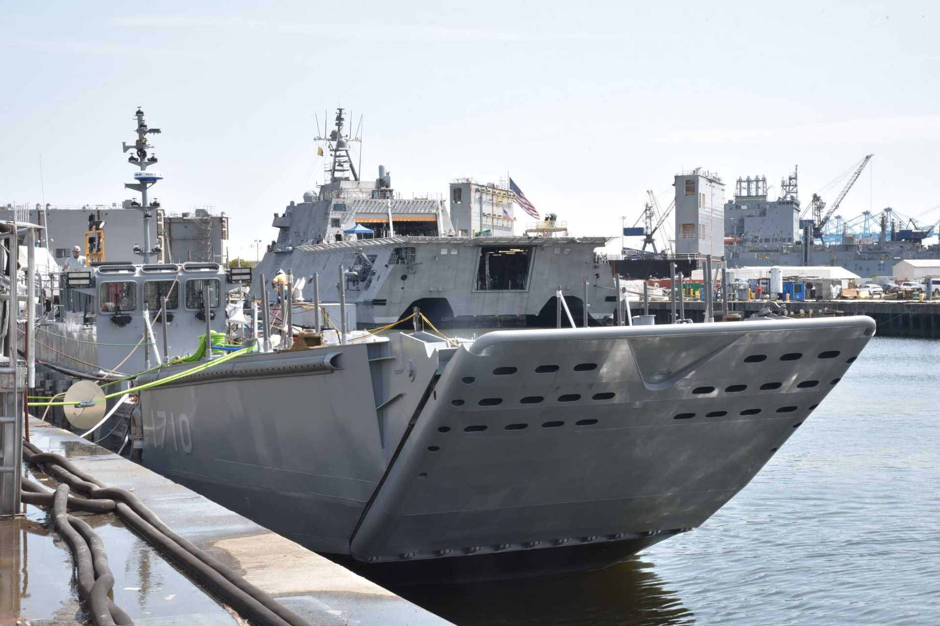 The U.S. Navy is expanding LCU 1700 production across multiple American shipyards to increase heavy-lift capacity for moving vehicles, ammunition and supplies from amphibious ships to shore
