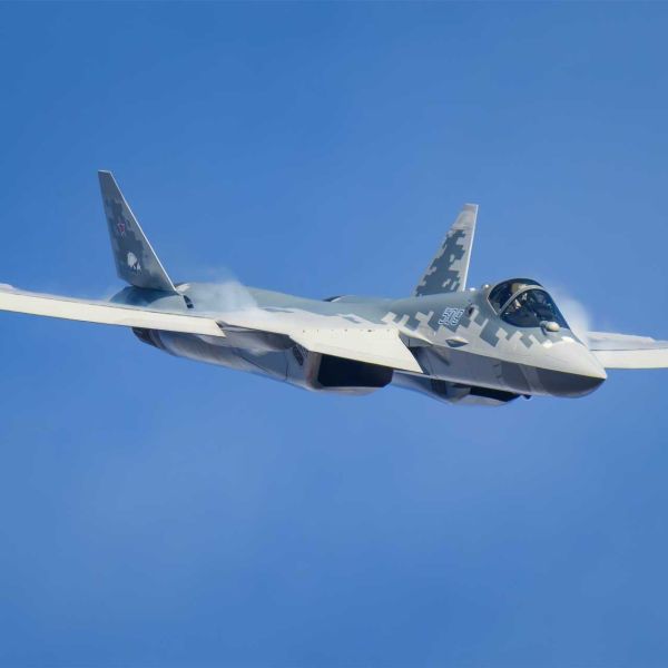 A previous Russian proposal foresaw an initial delivery of about 20 to 30 Su-57Es to India within three to four years, followed by the local production of a further 70 to 100 units by the early 2030s. (Picture source: Yaplakal/Gurzho)