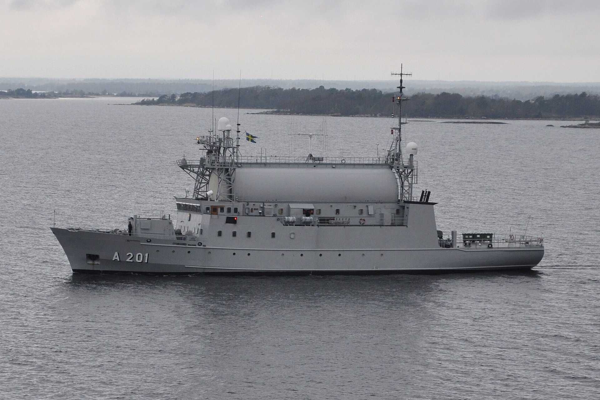 The Swedish Navy will return HMS Orion to service by 2028 as a development ship for testing naval systems and seabed monitoring technologies in the Baltic Sea. (Picture source: Wikimedia/Kemikungen)