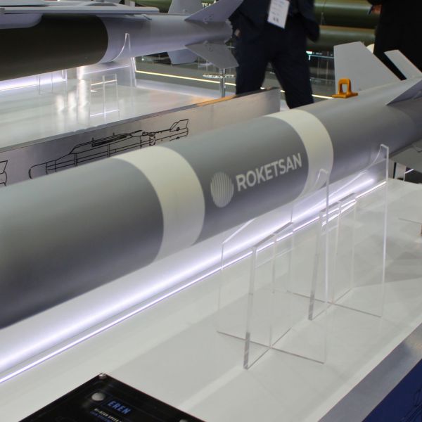 Türkiye’s Roketsan debuts the EREN loitering munition internationally at World Defense Show 2026, expanding its export footprint. (Picture source: Army Recognition)