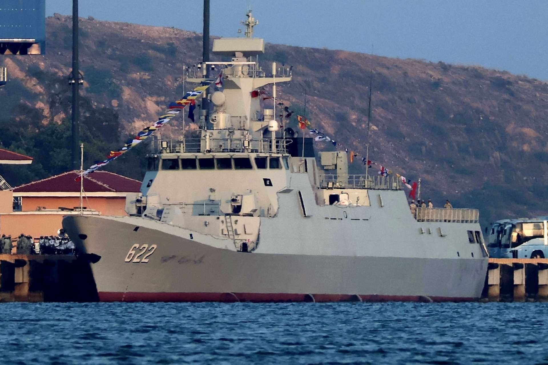 The arrival of the Type 056C corvette represents a structural break in the Royal Cambodian Navy’s capabilities, as it introduces the country’s first modern surface combatant able to carry missiles and multi-domain sensors. (Picture source: Weibo/@洋务先驱张之洞)