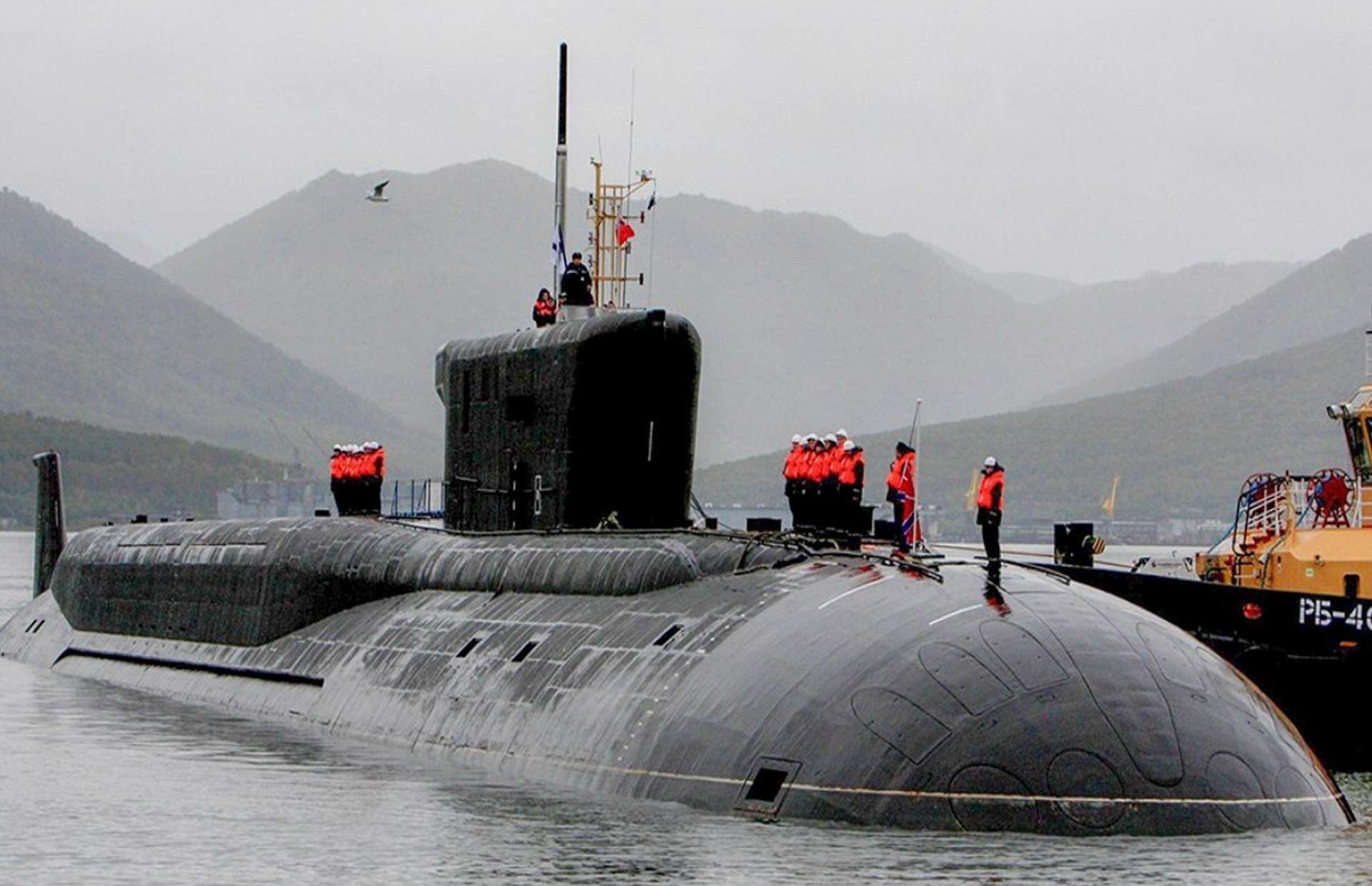 Russia has covertly built an Arctic seabed sensor network using Western sonar and fiber-optic technology to protect its nuclear submarine fleet, strengthening its undersea surveillance and deterrence capabilities despite international sanctions (Picture source: Russian DoD).