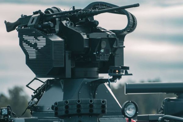 Saab Trackfire ARES delivers stabilized 30 mm firepower with advanced electro-optical sensors and proximity-fuzed ammunition, giving Swedish Army and amphibious units protected, mobile capability to defeat drones, small boats, and ground targets day and night from combat boats and vehicles in Sweden’s littoral and base-defense environment (Picture source: Saab).