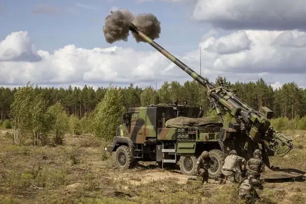 The CAESAR Mk II is a 155 mm 52 caliber wheeled howitzer combining high mobility with long range precision fire, capable of striking targets beyond 50 kilometers while rapidly relocating to evade counter battery threats (Picture source: Lithuanian MoD).