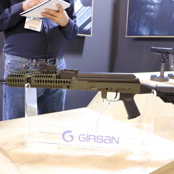 The AK-47 platform combines unmatched battlefield reliability with manufacturing simplicity, global logistics compatibility, cost-effectiveness, and long-term upgrade adaptability. (Picture source: Army Recognition)