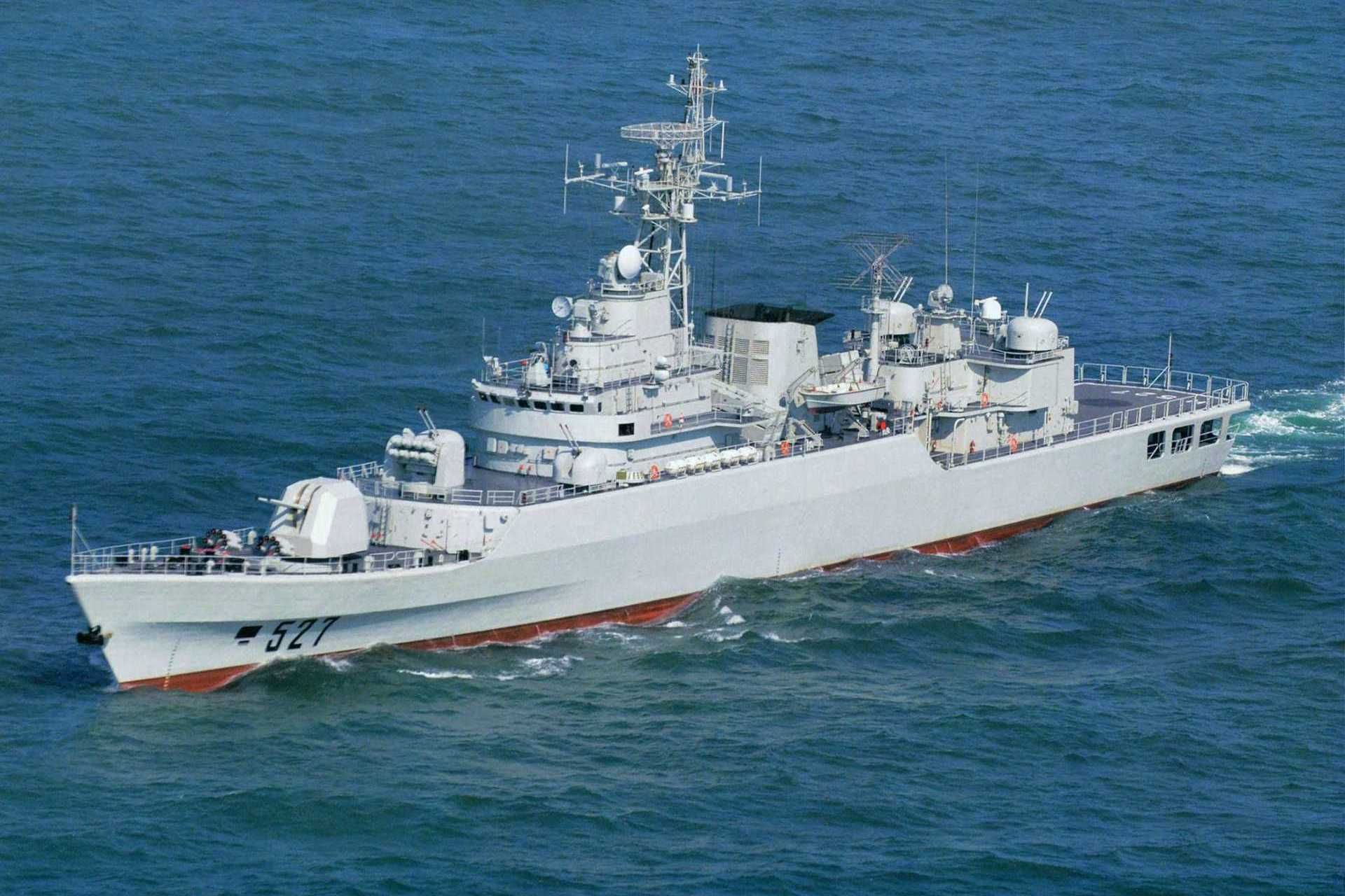 The Type 053 frigate marked an early attempt by Chinese shipyards to standardize their naval production and equip the Chinese Navy with a modernized surface fleet during a period of constrained industrial capability. (Picture source: Chinese MoD)