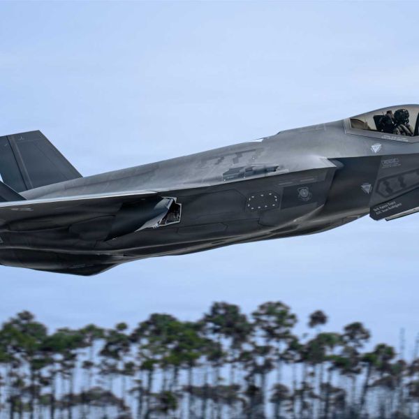 U.S. Air Force F-35A Lightning II from the 422nd Test and Evaluation Squadron at Nellis Air Force Base, Nevada, departs Tyndall Air Force Base, Florida, during Checkered Flag 26-2 on May 4, 2026, as part of a large-scale joint air combat exercise focused on high-end warfare integration and live-fire training.