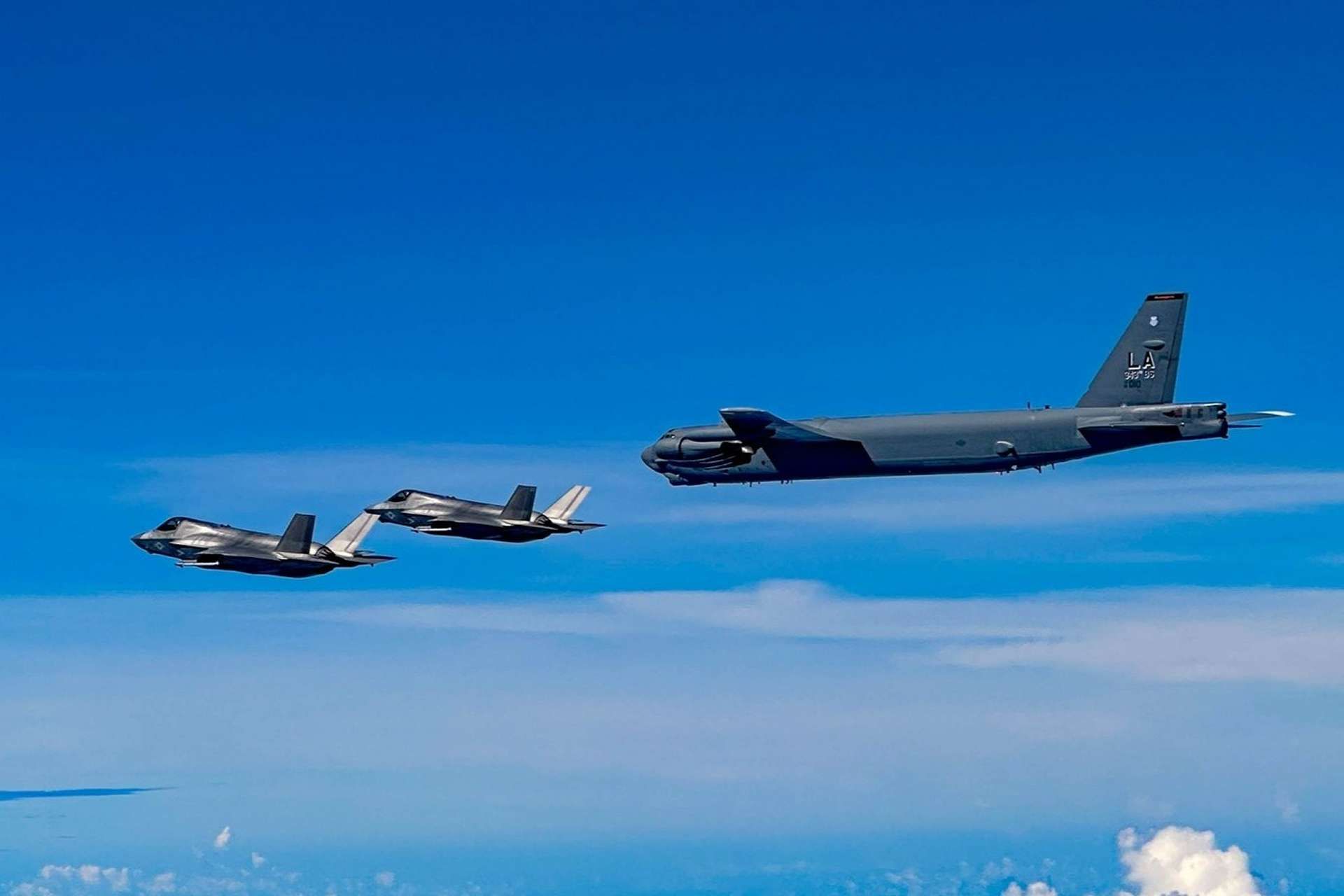 The 2nd Bomb Wing’s B-52Hs executed a long endurance profile while U.S. Marine Corps F-35Bs from VMFA-225 flew close escort with live air-to-air weapons (Picture source: U.S. Air Force)