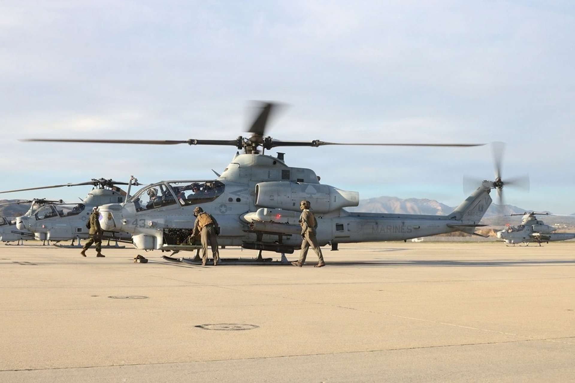 U.S. Marine AH-1Z Viper crews at Camp Pendleton practiced fast, precise close air support during Steel Knight 25, a timely readiness push as U.S. forces track rising tensions around Venezuela (Picture Source: DVIDS)
