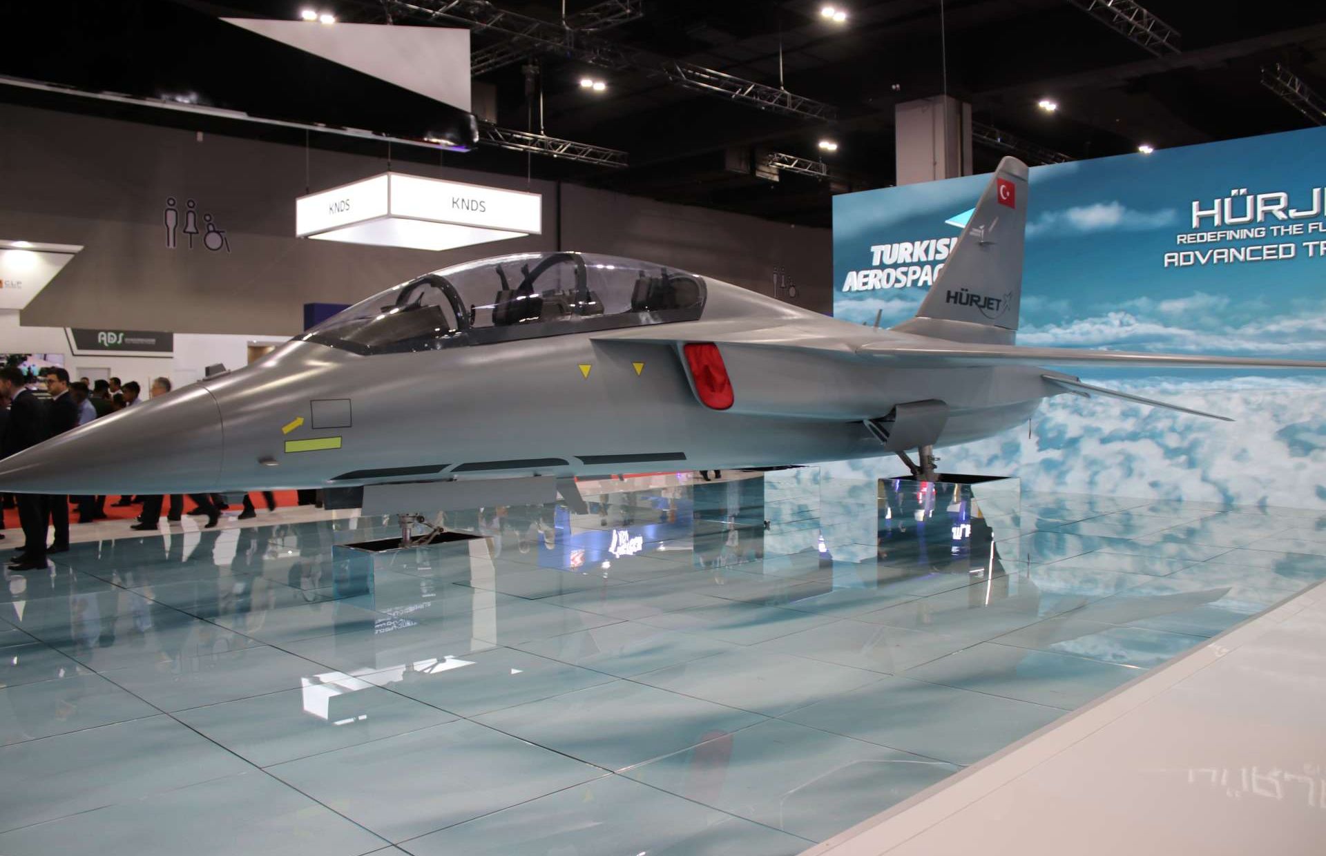 Full-scale HÜRJET model displayed at DSA in Kuala Lumpur, showcasing Türkiye’s supersonic advanced jet trainer and light-attack aircraft designed to strengthen pilot training, lower operating costs, and expand export potential (Picture source: Army Recognition Group).