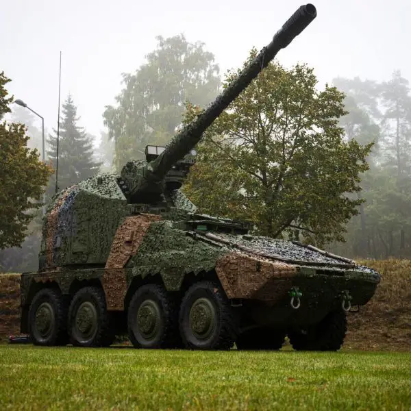 RCH-155 155 mm self-propelled howitzer, remote gun module with 360° coverage.