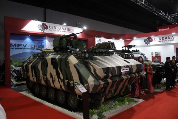 Malaysia’s unveiling of the MIFV-CH25 at DSA 2026 highlights a practical upgrade strategy to extend the combat effectiveness of its aging K200-based tracked IFV fleet through improved protection, sensing and mobility (Picture Source: Army Recognition Group)