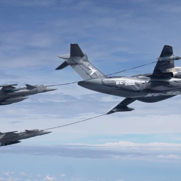 The successful refuelling certification between the KC-390 Millennium and the Gripen E marks a qualitative leap in how Brazil and Sweden can present their airpower offerings to both domestic decision-makers and export customers (Picture Source: Embraer)