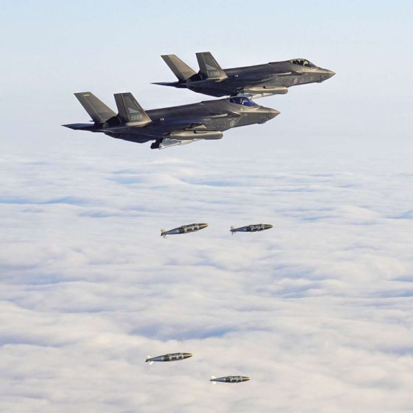 Royal Norwegian Air Force F-35A fighters conducted a live-fire exercise releasing GBU-31 JDAM bombs, demonstrating NATO’s growing precision-strike capability and deterrence posture in the strategically important High North (Picture Source: NATO Allied Air Command)