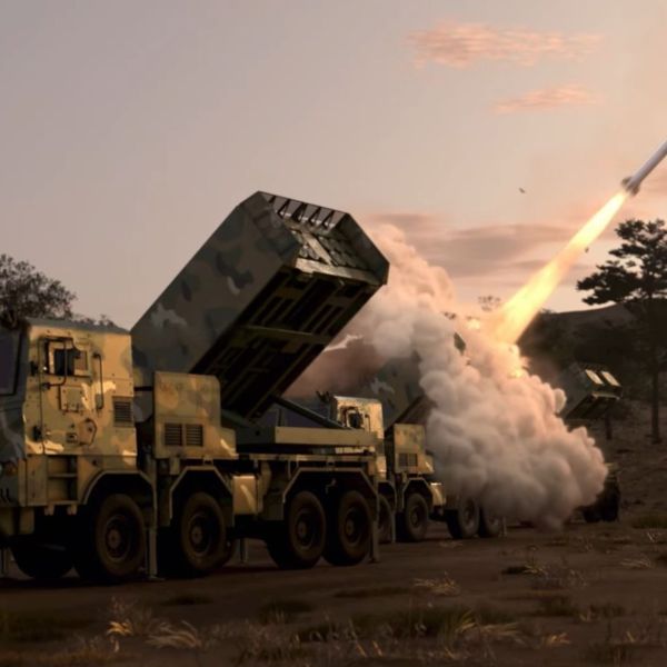 The new feature highlighted at ADEX is the integration of a loitering munition launched from a dedicated missile, identified as an L-PGW capability that Hanwha is developing for the Chunmoo family(Picture source: Hanwha)