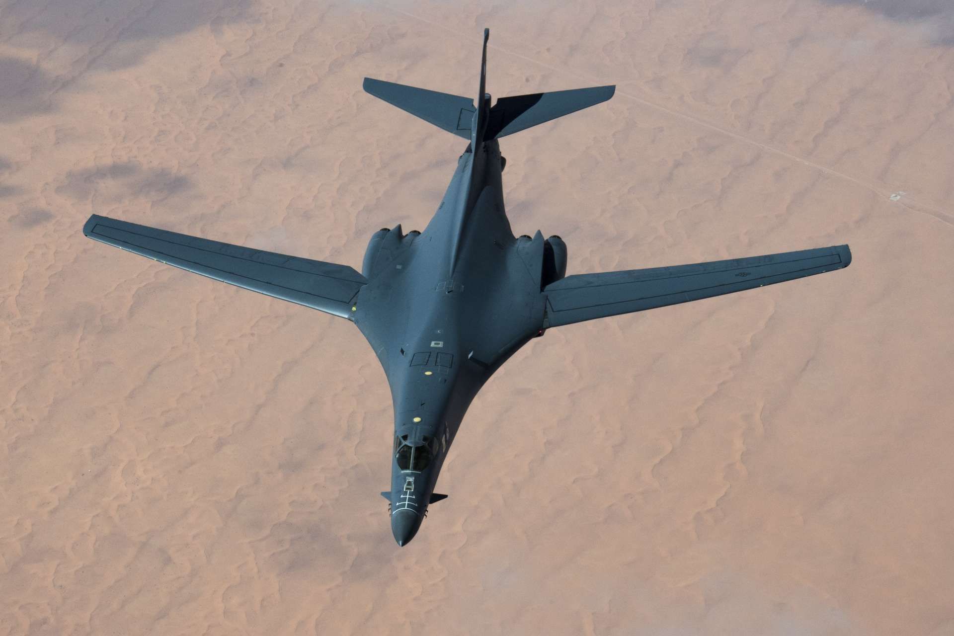 The United States is sustaining the B-1B Lancer fleet with new structural support contracts to preserve long-range strike readiness as the Air Force transitions toward the B-21 Raider (Picture Source: U.S. CENTCOM)