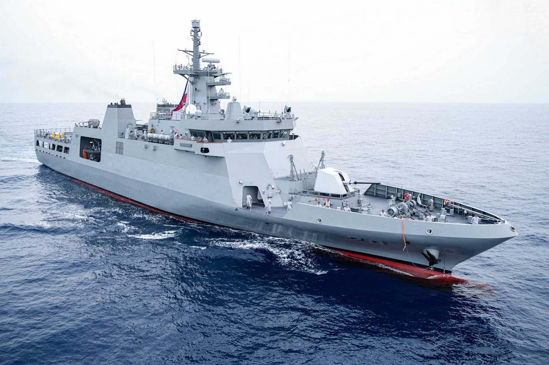 The Rajah Sulayman can remain at sea far longer and further from home ports than older Jacinto-class patrol vessels, enabling sustained maritime domain presence, surveillance, and interdiction operations in the country’s expansive archipelagic waters. (Picture source: Philippine Navy)