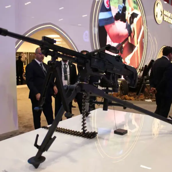 MKE’s 8 kg MMT is a 7.62x51 NATO belt-fed machine gun with a quick-change barrel, adjustable gas, and optic rail, delivering sustained suppressive fire to about 1,000 m (Picture source: Army Recognition Group).