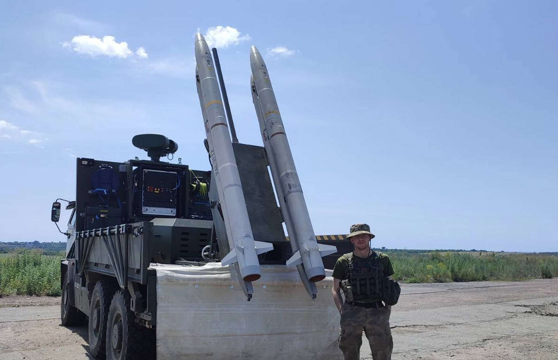 Raven SHORAD fires IR-guided ASRAAMs to ambush drones, cruise missiles, and low-flying jets with rapid, silent shoot-and-scoot defense (Picture source: Ukrainian Air Force).