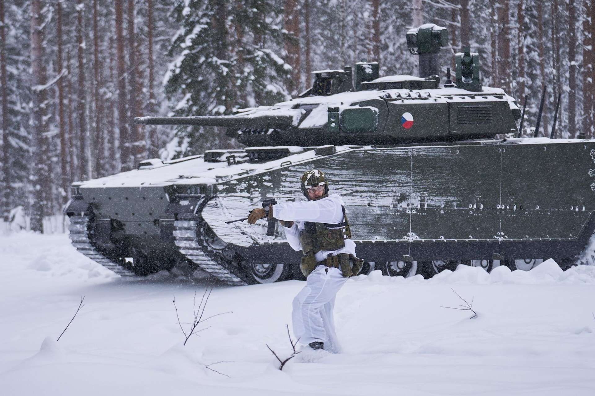 The Czech Republic’s first CV9030CZ Mk IV infantry fighting vehicle is undergoing winter trials in Sweden with troops from the 7th Mechanized Brigade as part of testing before the Czech Army fields a planned fleet of 246 next-generation armored vehicles (Picture source: Czech Army)