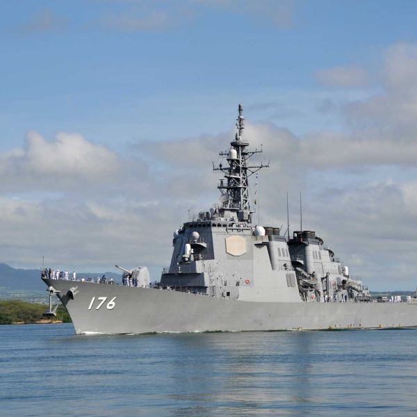 Japan Maritime Self-Defense Force guided-missile destroyer JS Chokai (DDG 176) prepares to conduct its first live-fire test of U.S.-made Tomahawk cruise missiles, marking a major step in Japan’s development of long-range precision strike and counterstrike capabilities.