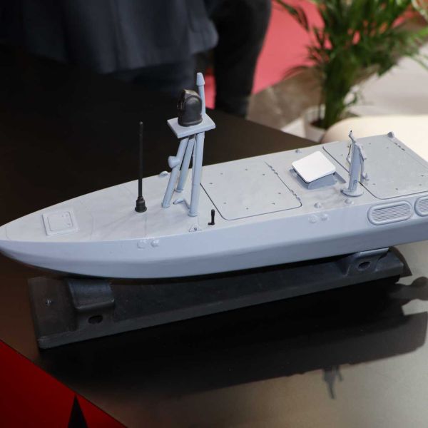 The communications of the Euromite are assured through a mix of radio, cellular, and satellite links, while built-in safety features were developed for GPS or communication loss, as well as mission cancellation. (Picture source: Army Recognition)