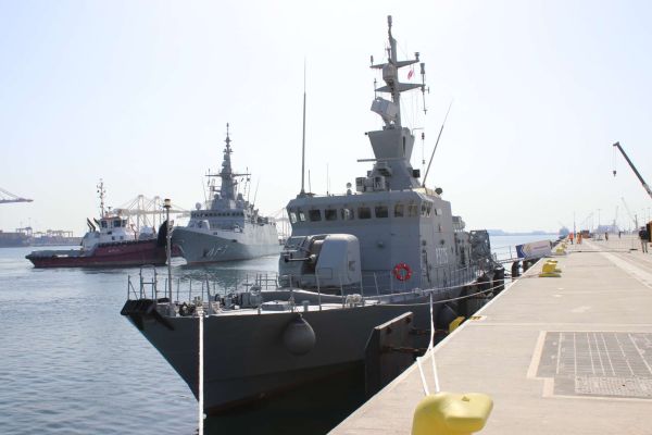 Kuwait Navy missile craft KNS Al-Garoh (P3725) is a high-speed littoral combatant armed with Sea Skua anti-ship missiles and a 40 mm gun, equipped with modern sensors and decoys for maritime security and sea-denial missions (Picture source: Army Recognition Group).