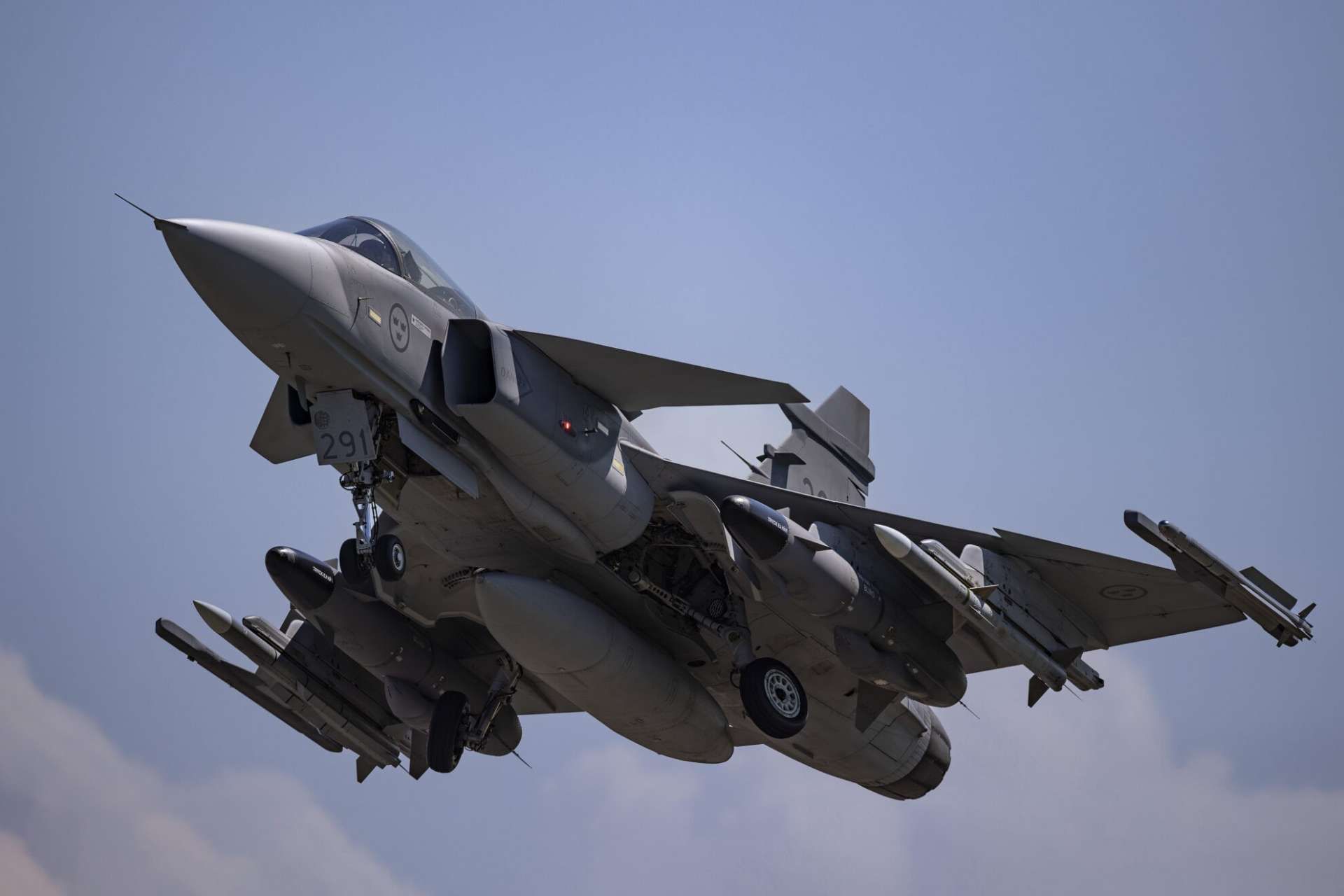 The Gripen E is a cutting-edge multirole fighter jet designed for agile, high-performance operations with advanced sensors, electronic warfare capabilities, and NATO interoperability, optimized for flying in contested airspace (Picture Source: Swedish MoD)