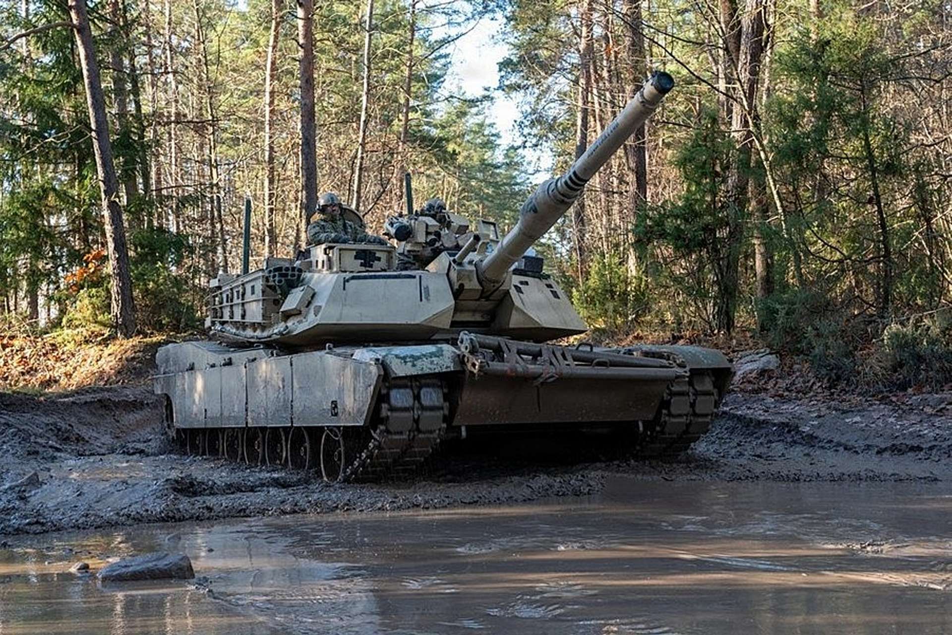 The exercise brings U.S. M1A2 Abrams crews and allied units together in Poland to practice rapidly deploying, maneuvering and sustaining heavy armor in muddy late autumn conditions along NATO’s eastern flank (Picture Source: U.S. Army)