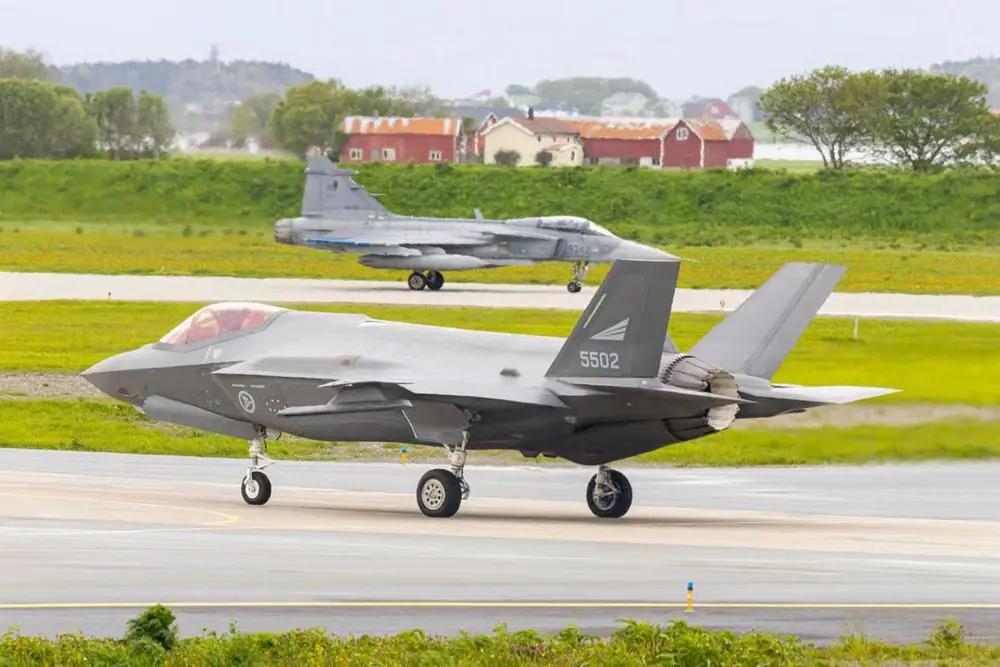 Sources indicate that a mixed fleet of roughly 30 Lockheed Martin F-35As and 60 Saab Gripen Es had emerged as the preferred outcome of the government's review of Canada's fighter jet requirements. (Picture source: Czech Air Force)