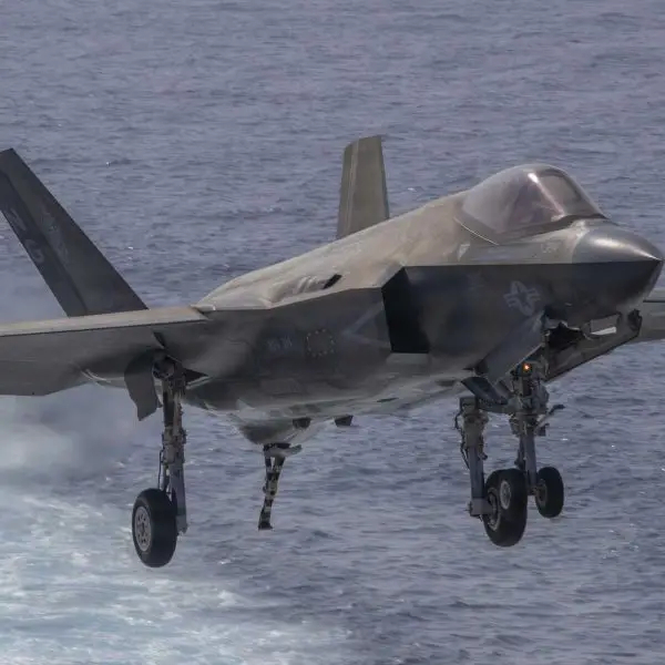 An F-35C Lightning II from Marine Fighter Attack Squadron VMFA-314 approaches the flight deck of the Nimitz-class aircraft carrier USS Abraham Lincoln (CVN 72) for an arrested recovery on January 24, 2026, illustrating the operational deployment of fifth-generation carrier aviation as the U.S. Navy expands F-35C integration across its carrier fleet.