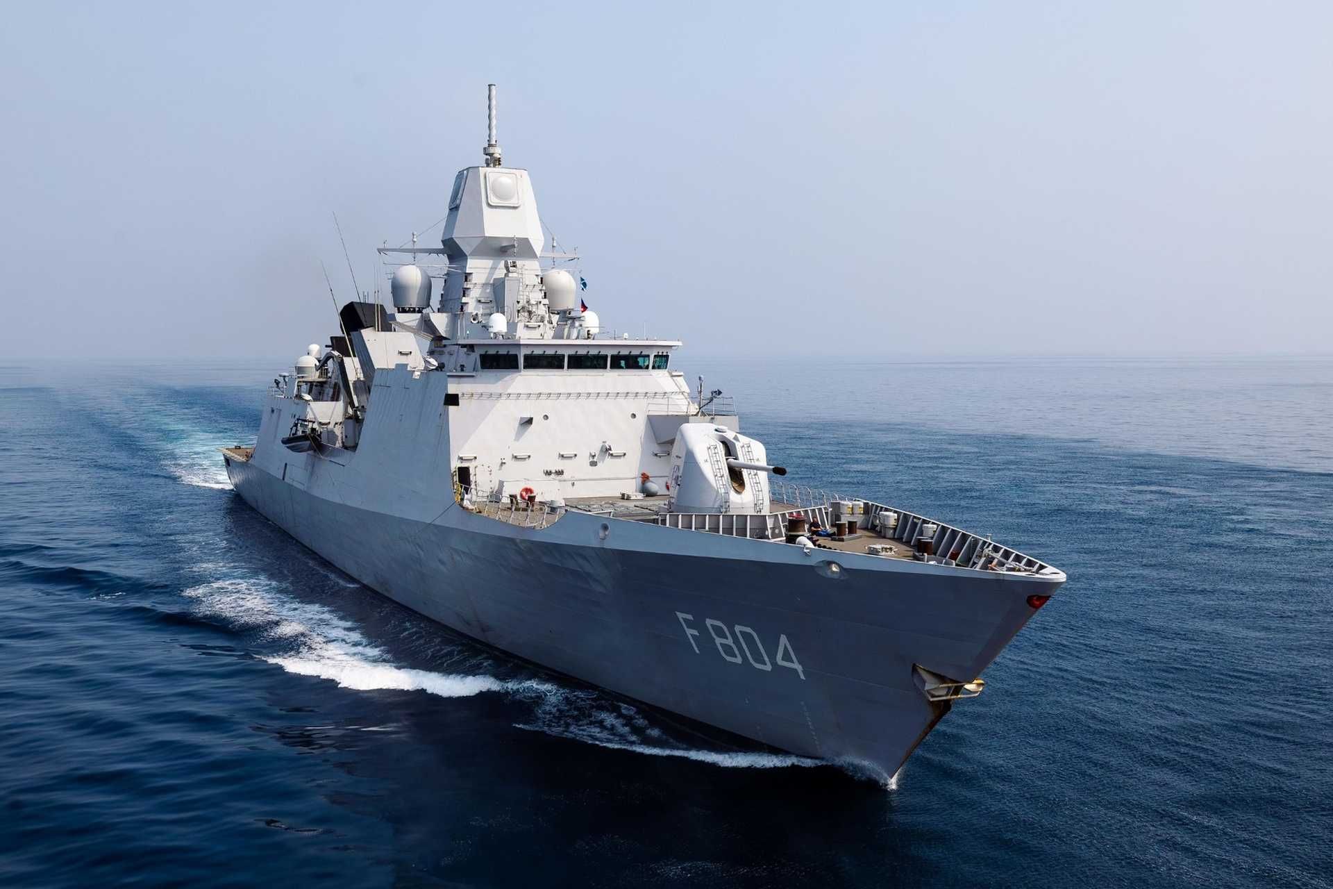 HNLMS De Ruyter, a De Zeven Provinciën-class air defense and command frigate, carries 32 SM-2 Block IIIA surface-to-air missiles, 32 Evolved Sea Sparrow Missiles, eight Harpoon anti-ship missiles, a 127 mm OTO Melara naval gun, and Mk 46 torpedoes. (Picture source: Dutch MoD)