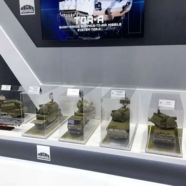 Tor-E2 is a mobile short-range air defense system with 16 vertical-launch missiles, designed to defeat UAVs, aircraft, and cruise missiles simultaneously in heavy EW (Picture source: social media).