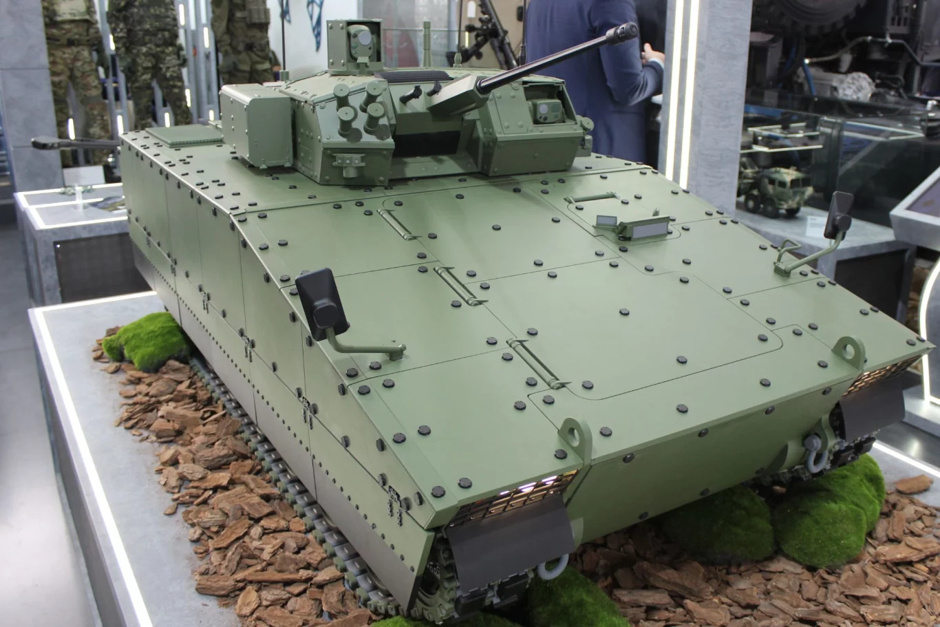 Poland_Reveals_CBWP_Ratel_Heavy_IFV_for_High-Threat_Frontline_Combat-3159de07.webp