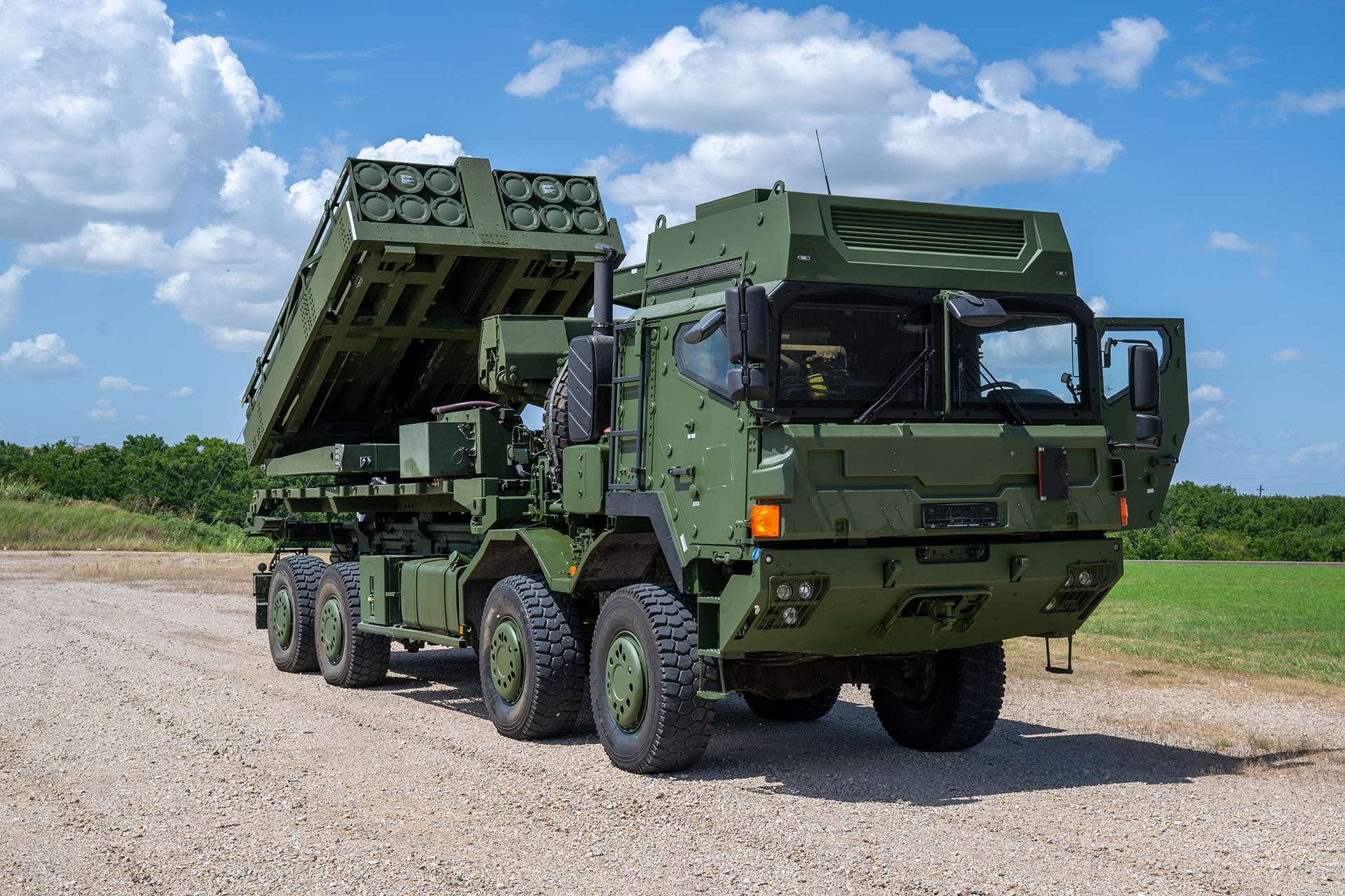 Spain moves toward defense sovereignty as Rheinmetall and EM&E propose a fully national rocket artillery system under the SILAM program, aiming to strengthen technological autonomy and industrial resilience, with a Rheinmetall‑Lockheed Martin GMARS launcher shown here for illustrative purposes only (Picture Source: Rheinmetall)