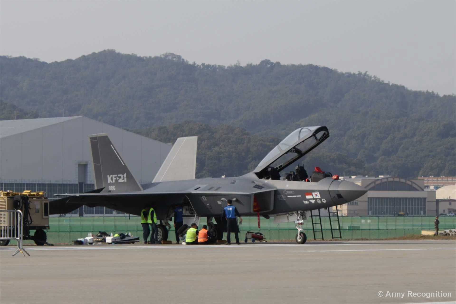 The 16 KF-21 fighter jets for Indonesia will likely be produced under the Block II standard, which is planned to integrate air-to-ground and maritime strike capabilities by the late 2020s. (Picture source: Army Recognition)