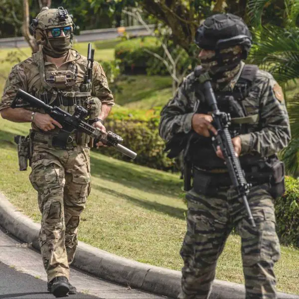US Navy SEALs, 7th Special Forces Group, and Panamanian DINFEE conduct a joint crisis response operation at the US Embassy in Panama City on December 5, 2025.