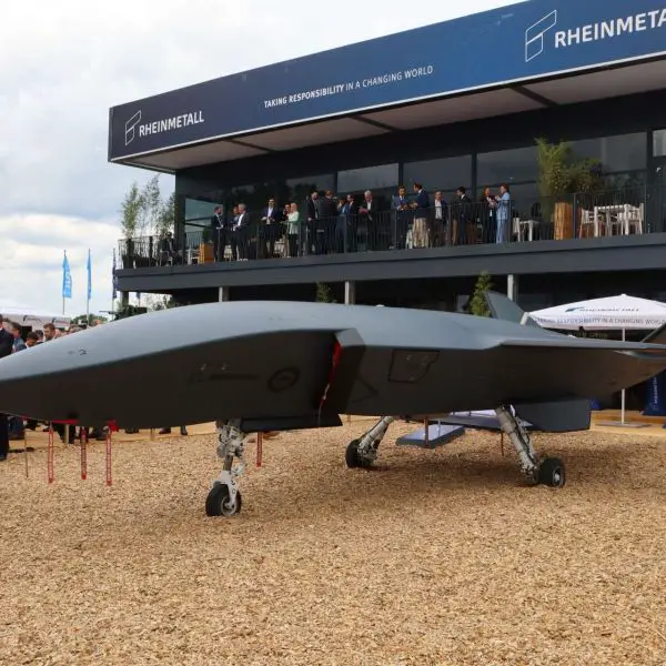 Boeing’s improved MQ-28 Ghost Bat adds internal AIM-120 AMRAAM and Small Diameter Bomb carriage, a larger wing, higher useful load and beyond-line-of-sight control for crewed-uncrewed air combat operations (Picture source: Army Recognition Group).