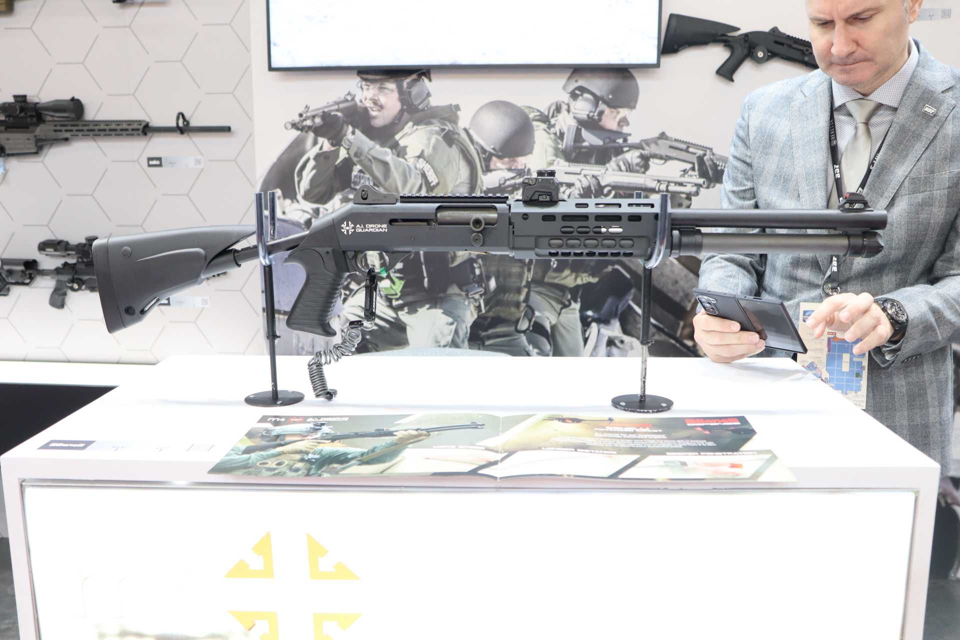 At the core of the M4 A.I. Drone Guardian is the idea that a 12-gauge shotgun, traditionally used for breaching, close-quarters combat, and various utility tasks, can be repurposed as a short-range anti-drone weapon if the barrel, choke, and ammunition are optimized for this role. (Picture source: Army Recognition)