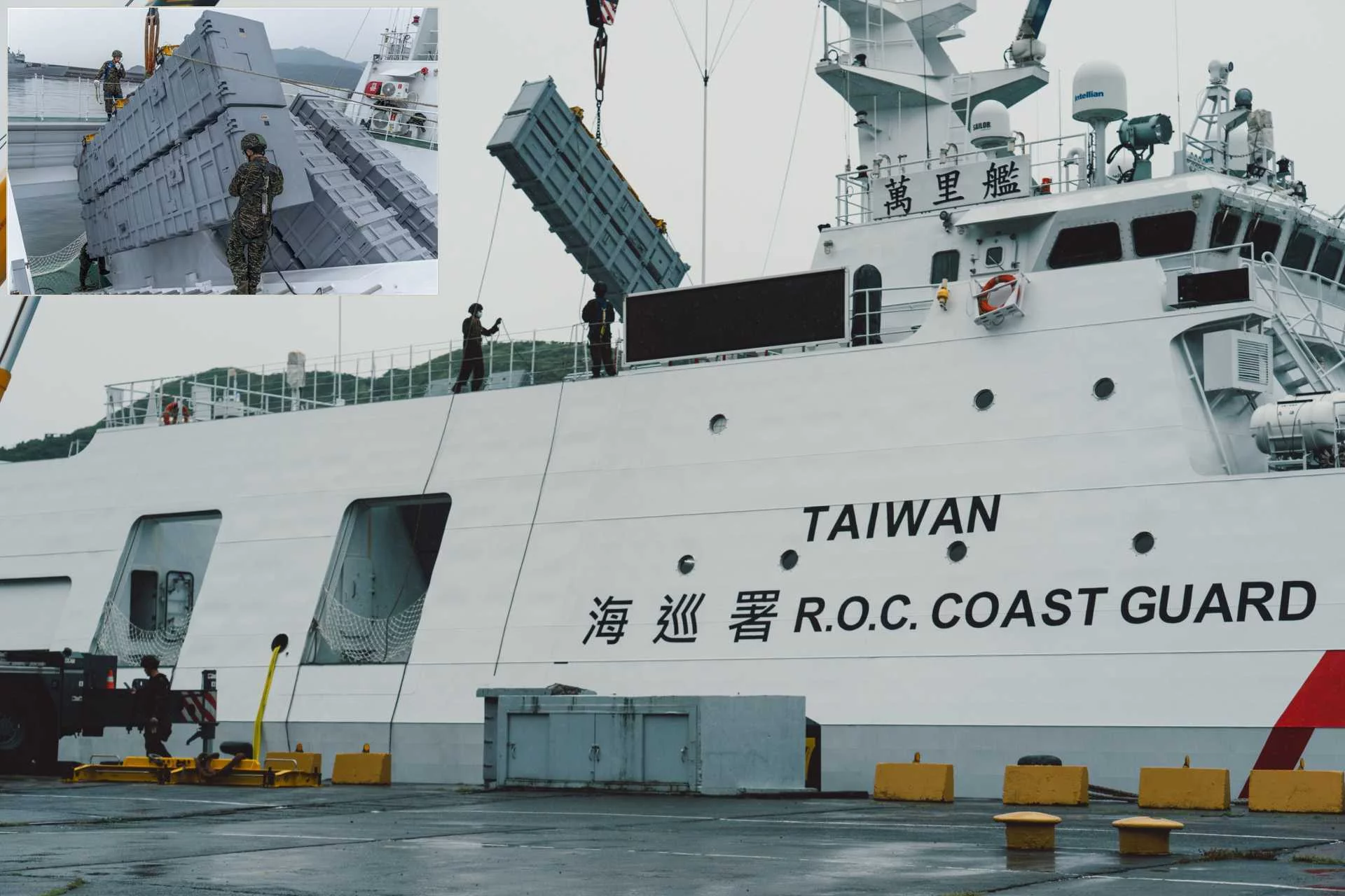 Taiwan_Coast_Guard_installs_anti-ship_missiles_on_Wanli_Anping-class_patrol_vessel_for_wartime_drills_925_001-3d865eb6.webp