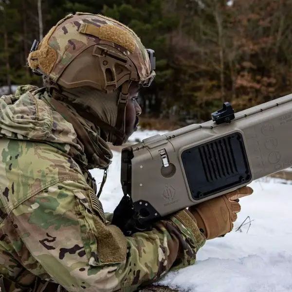During the Joint Multidomain Counter UAS course at Grafenwoehr, soldiers train with handheld jammers, such as the Dronebuster, to disrupt small drone threats targeting US air bases and critical infrastructure in Europe. (Picture source: US Army)