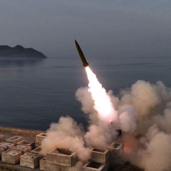 North Korean Hwasong-11 Ra tactical ballistic missile launches from a mobile 6x6 TEL during a test supervised by Kim Jong-un, demonstrating short-range strike capability and evaluation of cluster-type warhead performance. (Picture source: KCNA)