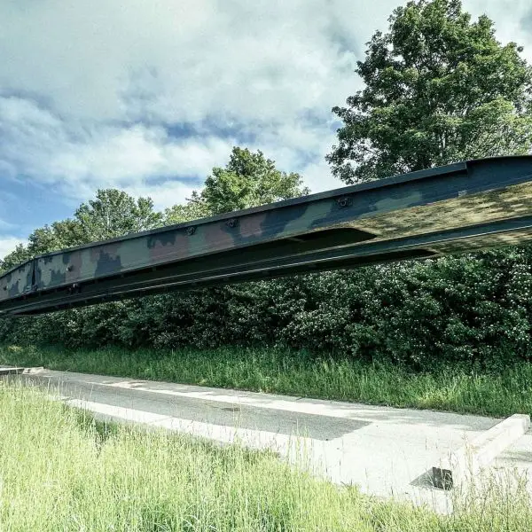 Belgium has signed a contract with KNDS Deutschland to acquire LEGUAN bridge-laying systems, strengthening Belgium’s ability to rapidly move armored forces across damaged or missing infrastructure during high-intensity operations (Picture Source: KNDS)