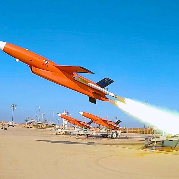 The U.S. Navy has successfully tested fully autonomous BQM-177A jet aircraft defending airspace under the command of a virtual F/A-18, marking a concrete step toward operational Collaborative Combat Aircraft (Picture Source: NAVAIR)