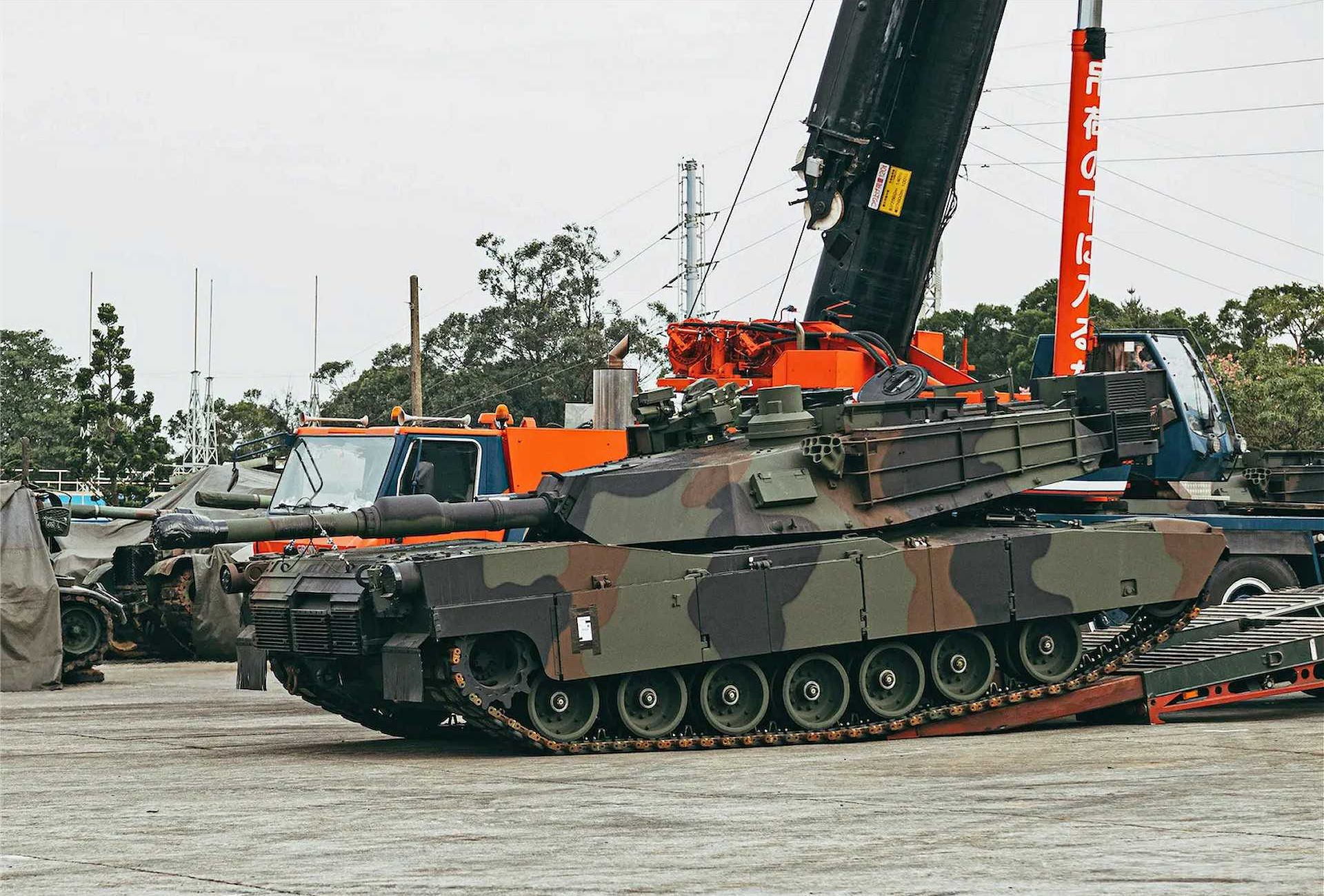 Taiwan takes delivery of its first M1A2T Abrams main battle tanks in December 2024, marking a major step in its ongoing military modernization amid growing security pressure from China.