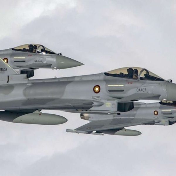 Qatar’s Eurofighter Typhoons, delivered from 2022, are advanced Tranche 3A variants equipped with the Captor-E AESA radar, PIRATE infrared search and track, and the Praetorian defensive suite, giving them powerful multirole and air-superiority capabilities comparable to the latest European configurations (Picture source: BAE Systems).