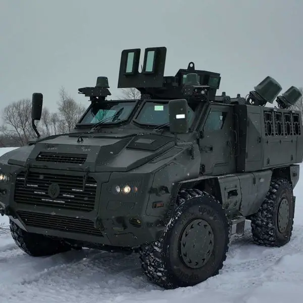 The Mac Owl can ford water obstacles up to 1,200 mm deep without preparation, cross ditches up to 800 mm wide, climb gradients of 60 percent, and operate on lateral slopes of up to 21 percent. (Picture source: X/Dimko Zhluktenko)