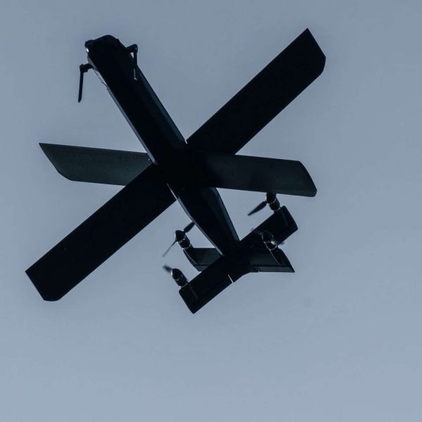U.S. soldiers tested Helsing’s HX-2 AI-enabled loitering munition during Project Flytrap in Lithuania, where the 12 kg drone was used to detect and strike targets under electronic warfare conditions (Picture source: Helsing).