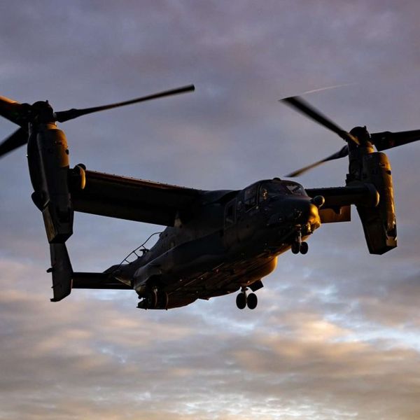 Pairing a high-north infiltration exercise with visible Osprey activity in the Caribbean signals a dual-theater readiness concept built around rapid access (Picture Source: US SOCEUR)