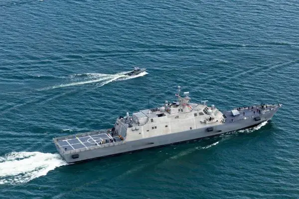 USS Cleveland (LCS 31) arrives in Cleveland, Ohio, on May 9, 2026, ahead of commissioning as the 16th and final Freedom-class littoral combat ship built for the U.S. Navy. The warship closes the controversial Freedom-variant program as the Navy shifts toward more heavily armed next-generation frigates designed to counter growing Chinese naval power in the Indo-Pacific.